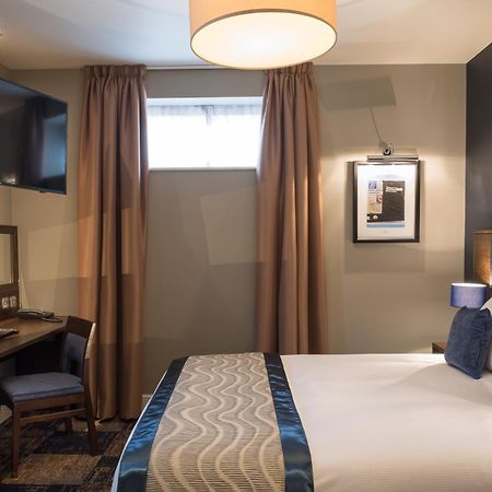 Отель The John Russell Fox Wetherspoon Андовер Экстерьер фото
